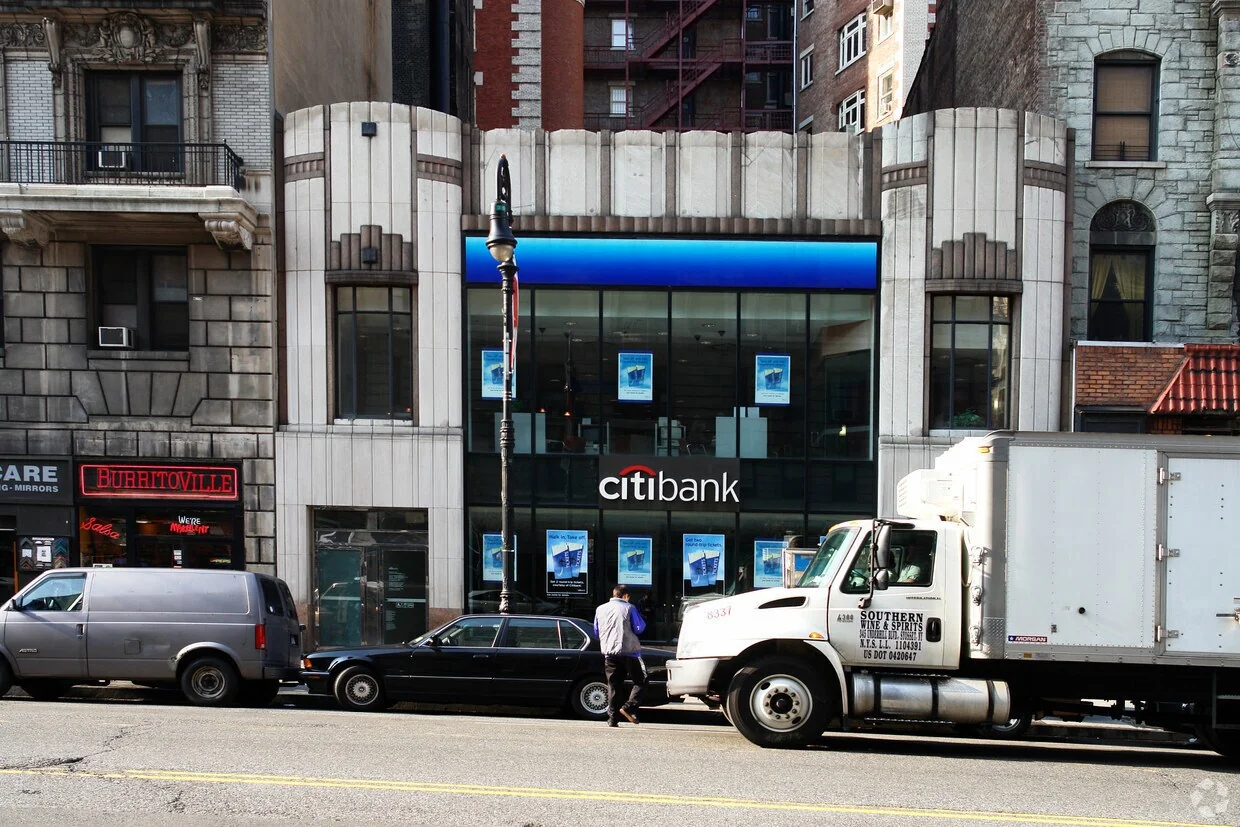 Citibank Upper West Side — Sale in New York, NY, photo 1 of 2