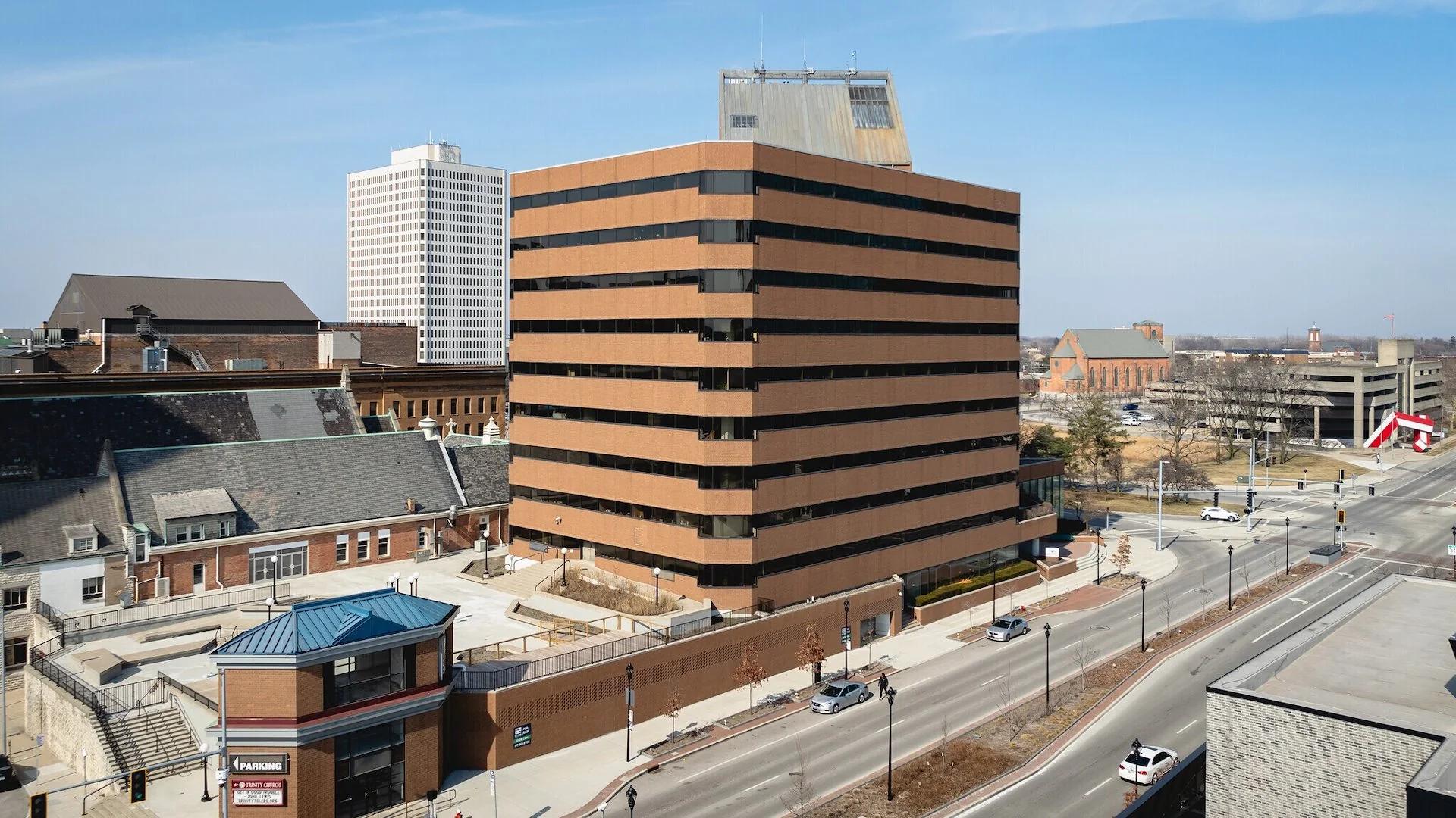 Four SeaGate Office Building — Sale in Toledo, OH, photo 2 of 2