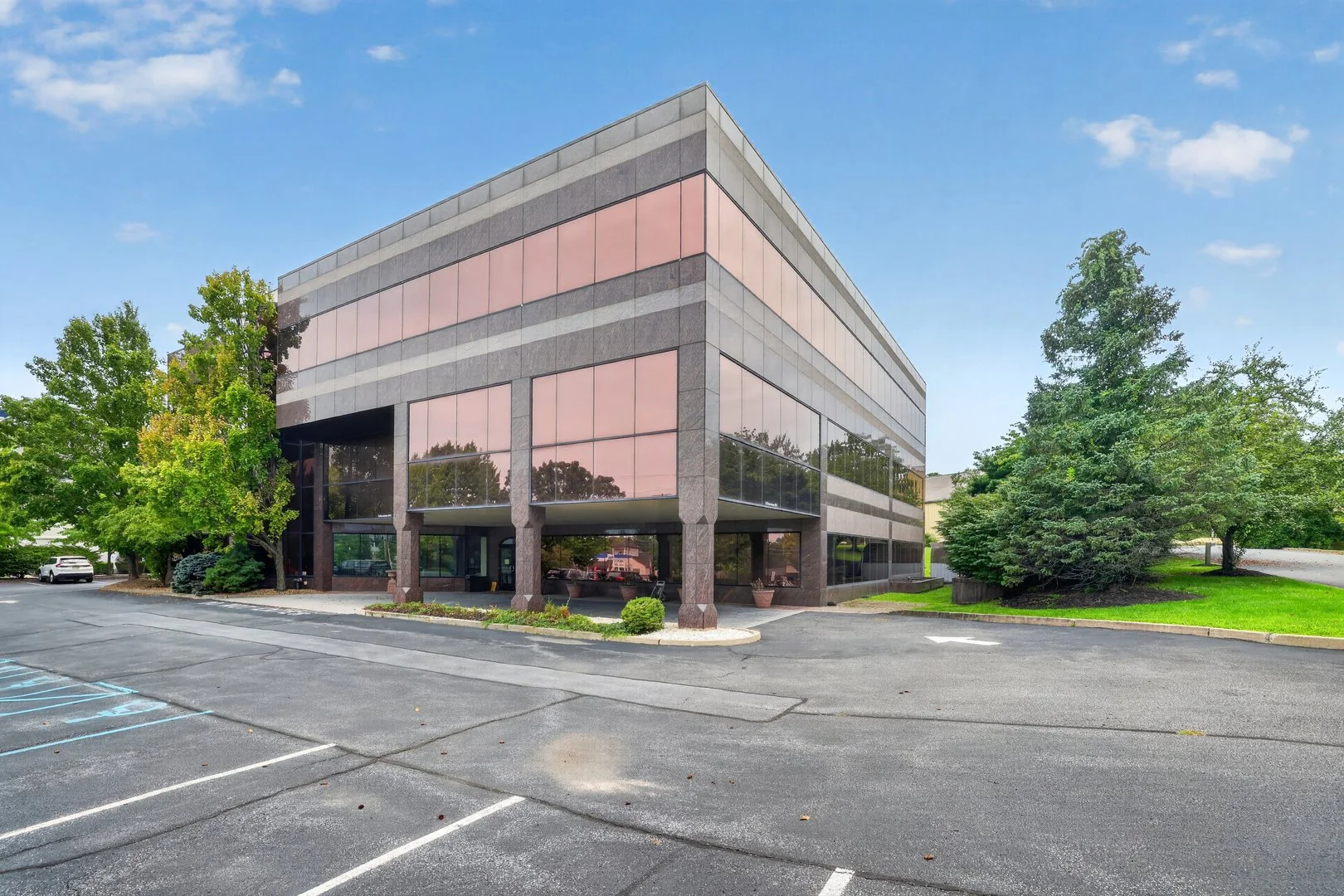Auction - Lender Driven Short Sale | 36,000 SF… — Sale in Easton, PA, photo 2 of 8