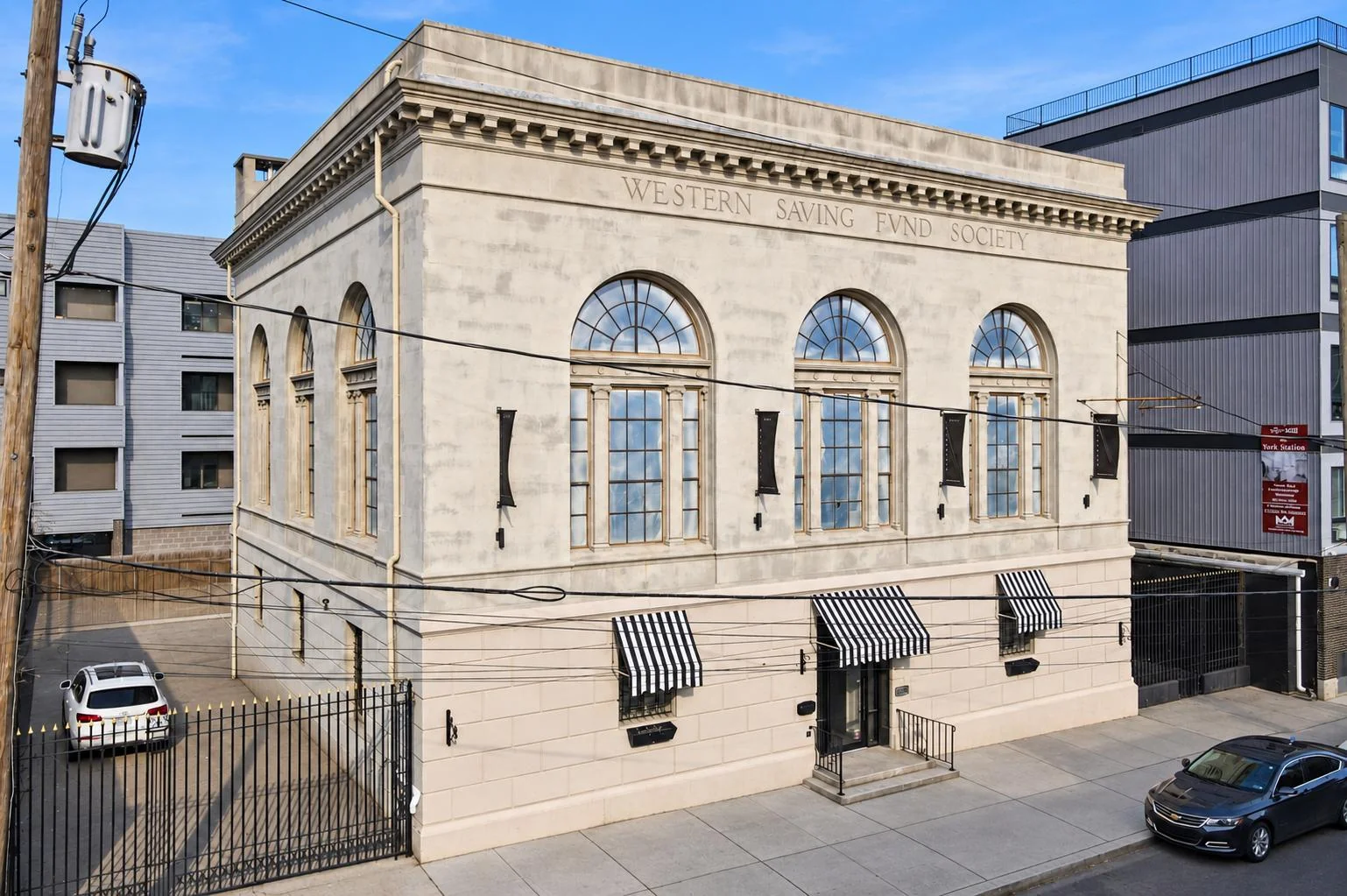 Vacant / Mixed-Use / Office-Retail / Event Space — Sale in Philadelphia, PA, photo 1 of 8