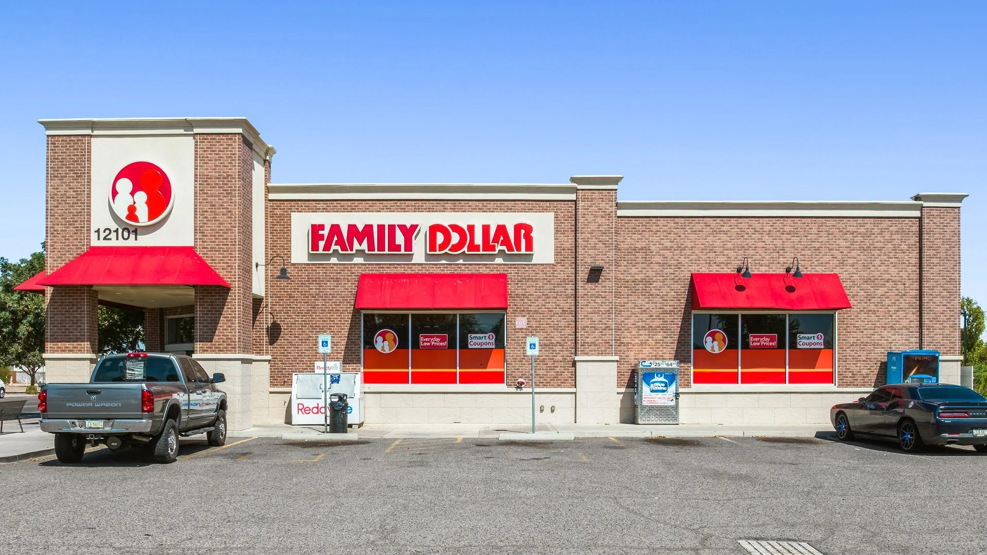 Family Dollar - Brick Construction - PHX MSA — Sale in El Mirage, AZ, photo 1 of 6