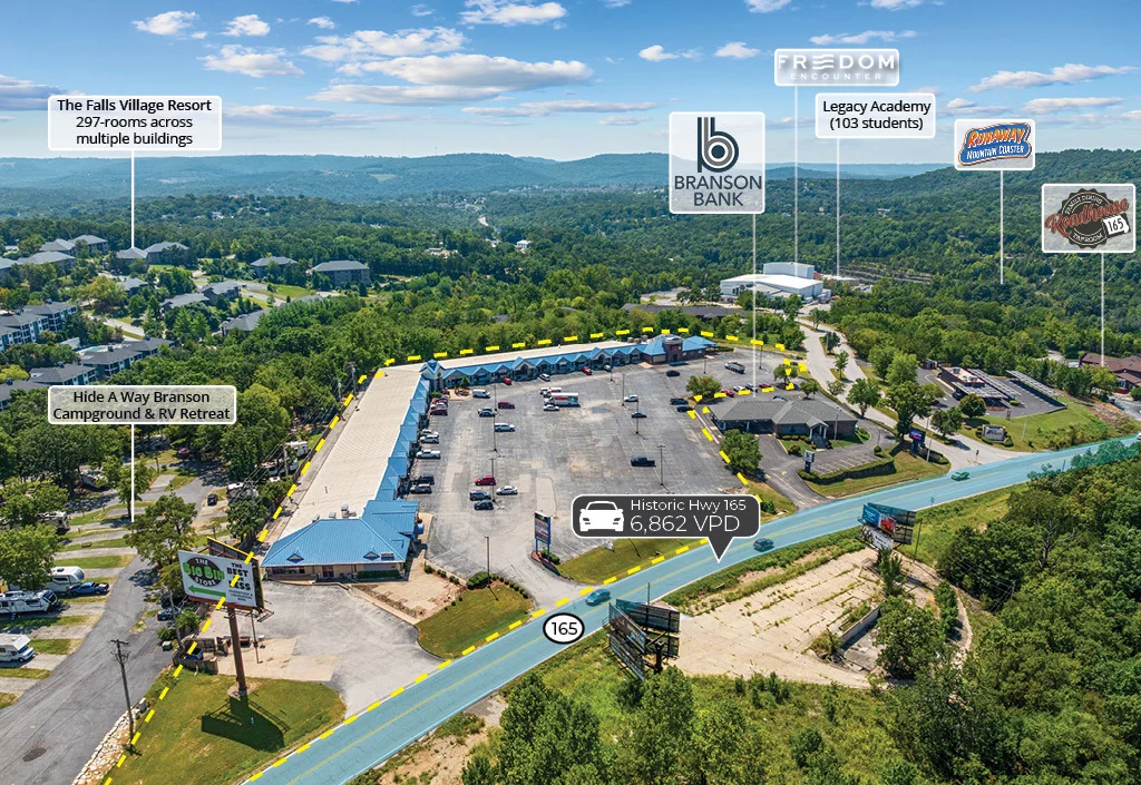 The Falls Parkway Shopping Center — Sale in Branson, MO, photo 6 of 8
