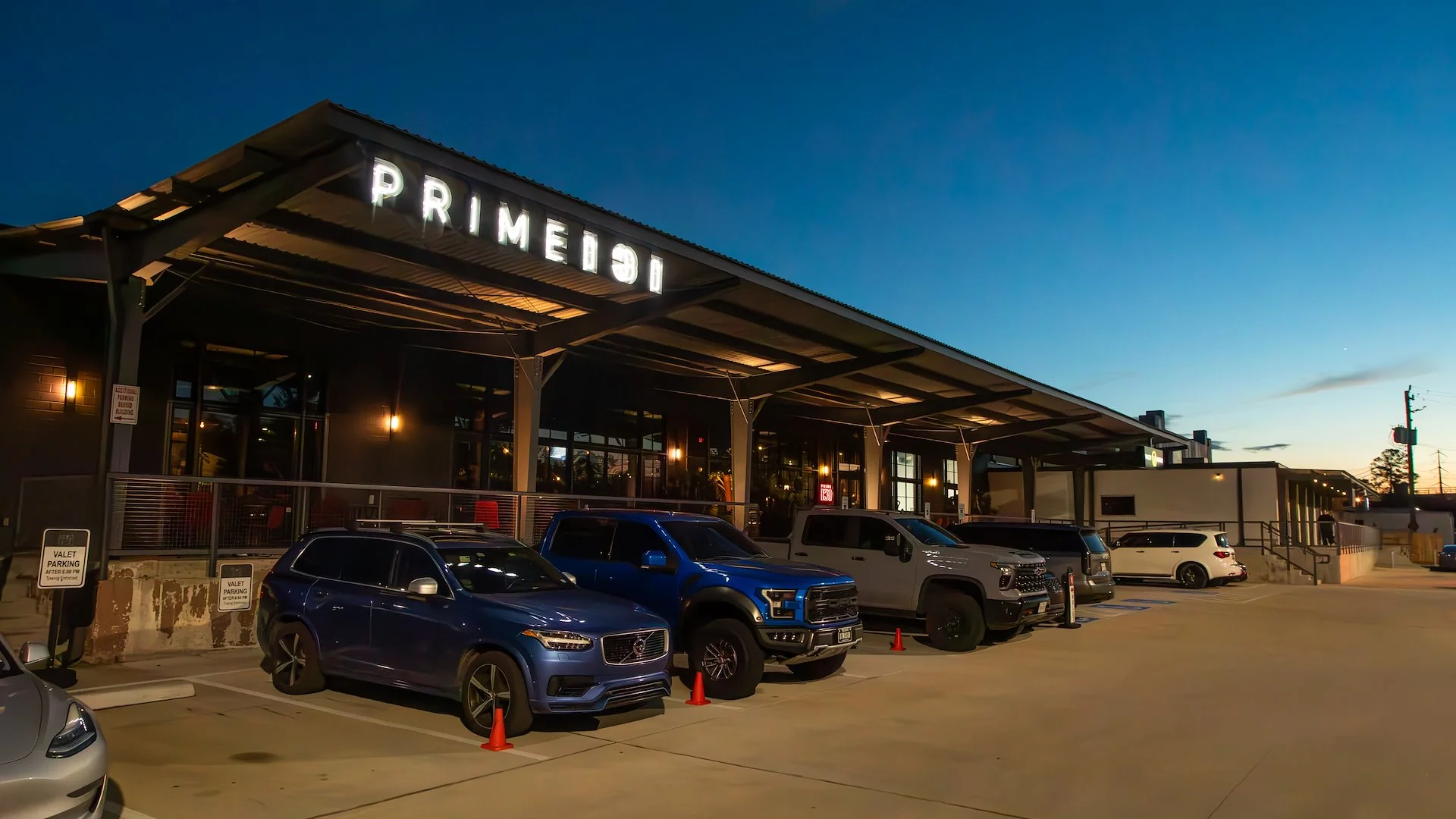 The Docks at Timbergrove — Sale in Houston, TX, photo 1 of 7