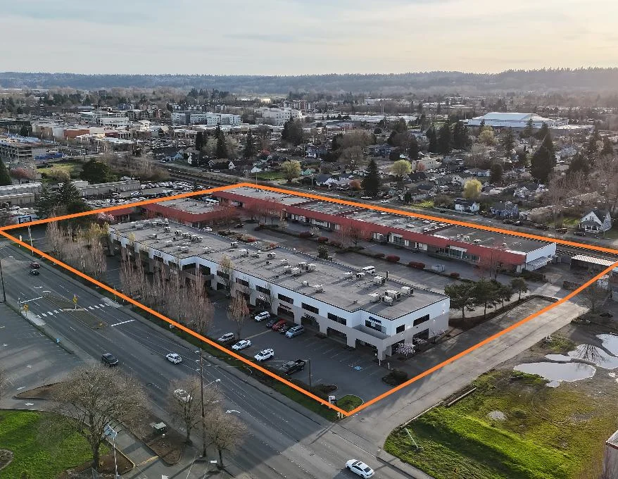 Kent Business Campus | Business Park w/ 3.54%… — Sale in Kent, WA, photo 1 of 2