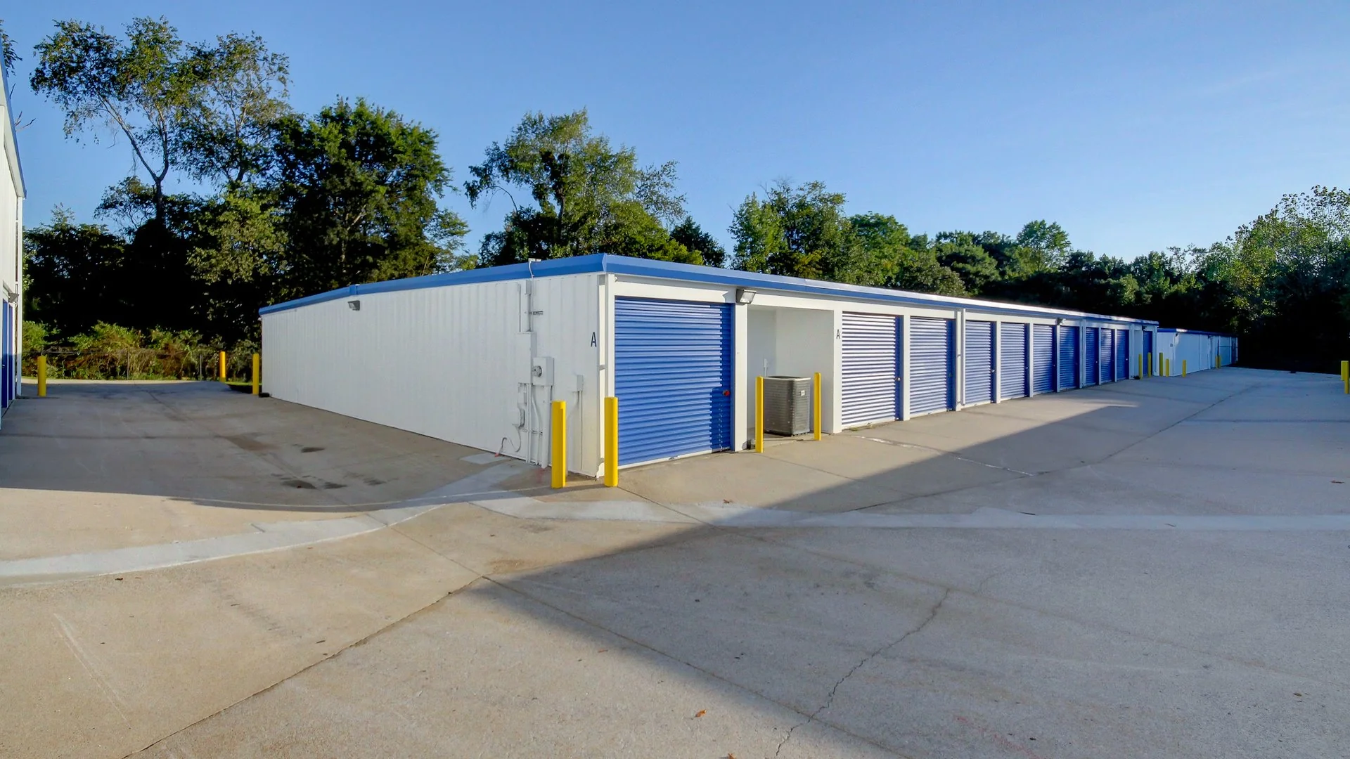 Top Storage, Clarksville - Dunbar Cave — Sale in Clarksville, TN, photo 4 of 8