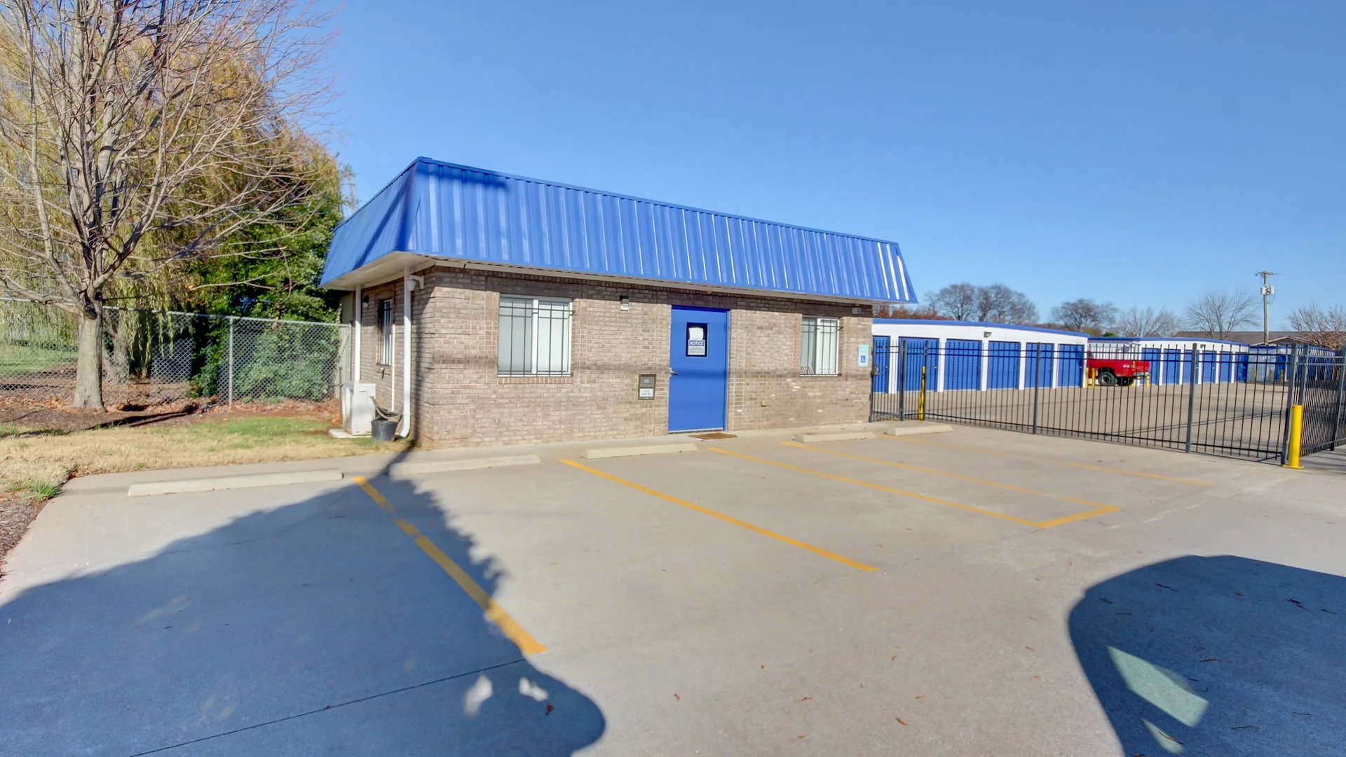 Top Storage, Clarksville - Tiny Town — Sale in Clarksville, TN, photo 5 of 8