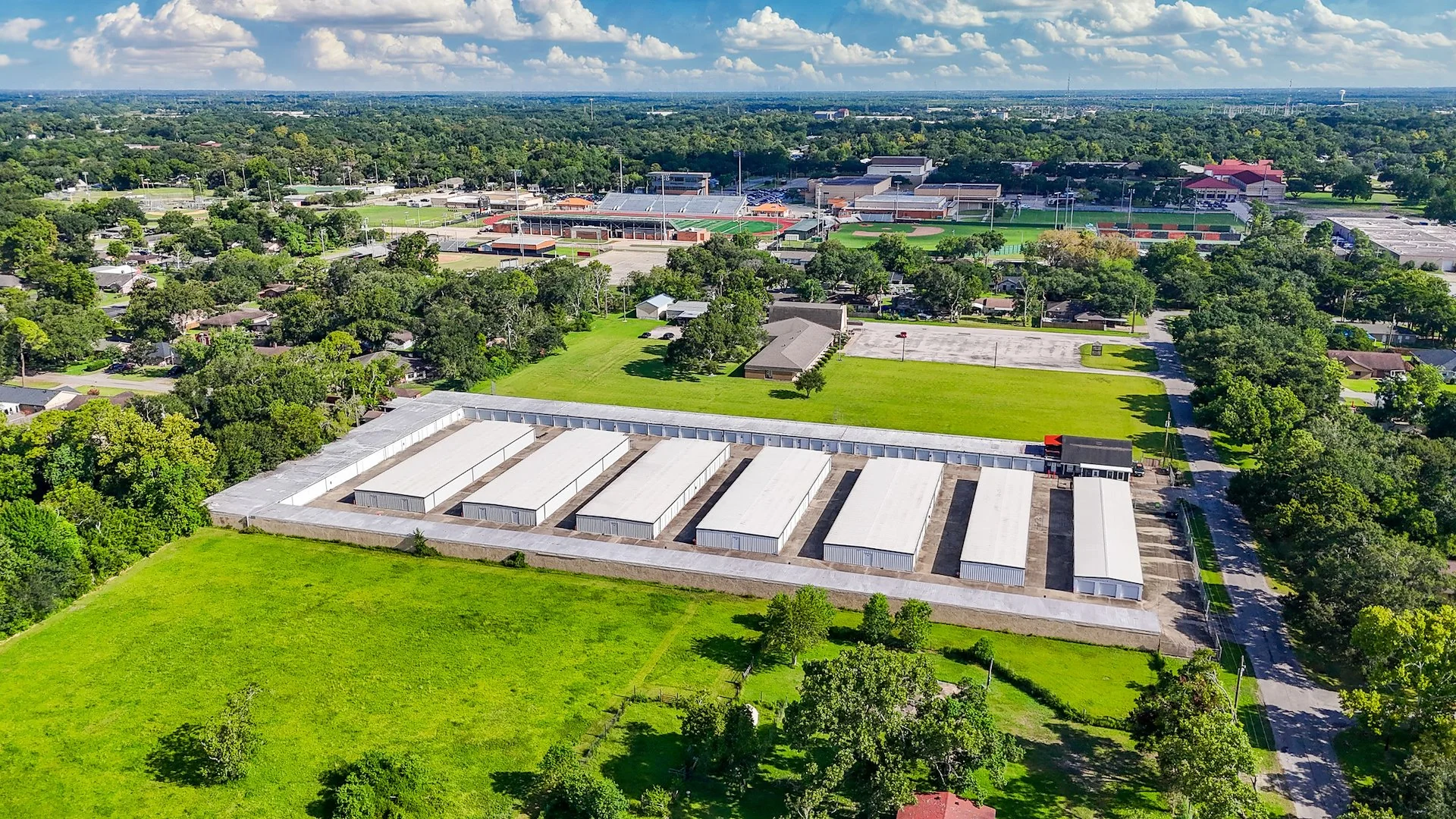 Extra Space Storage (Managed) — Sale in Alvin, TX, photo 1 of 3