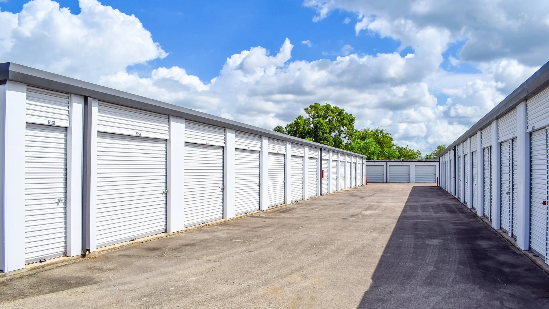 Extra Space Storage (Managed) — Sale in Alvin, TX, photo 3 of 3
