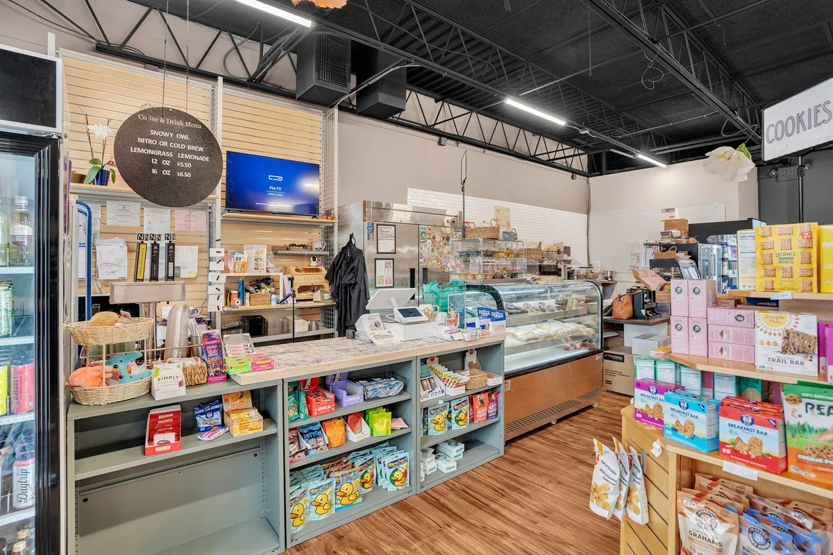 Beautiful and Modern Retail Center Riverside - retail for sale in east providence, RI