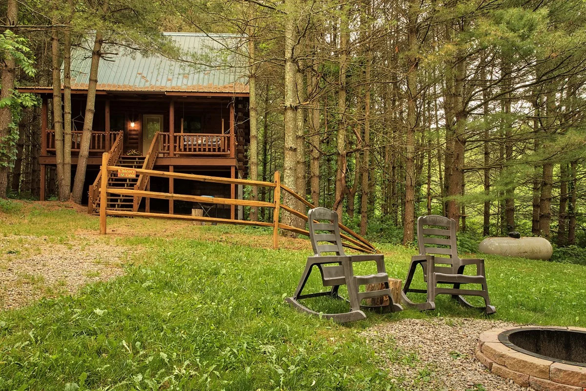 Oakwood Cabins — Sale in New Plymouth, OH, photo 4 of 8