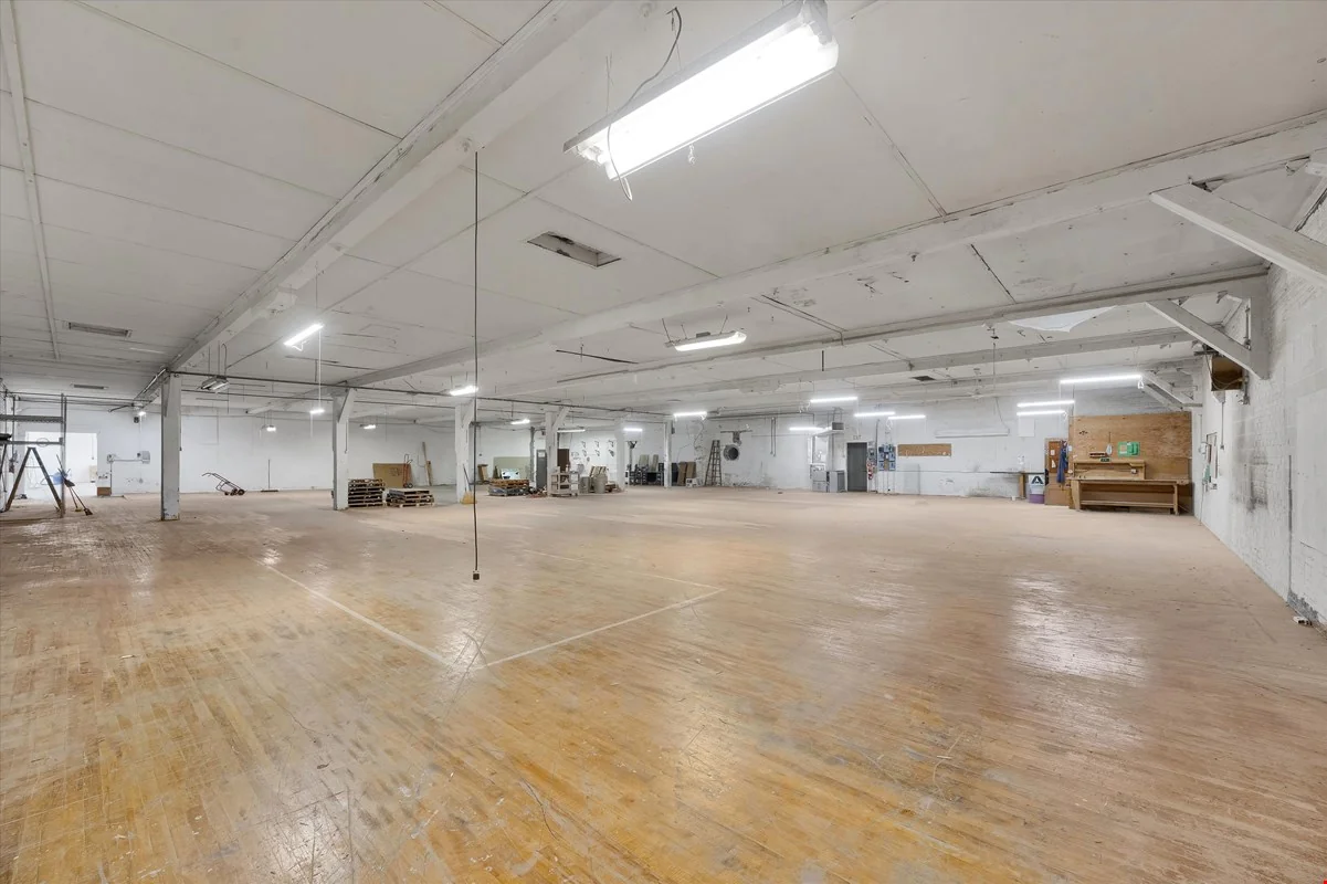 22,000 S/F | Zoned GX-C | Allentown — Sale in Allentown, PA, photo 1 of 8