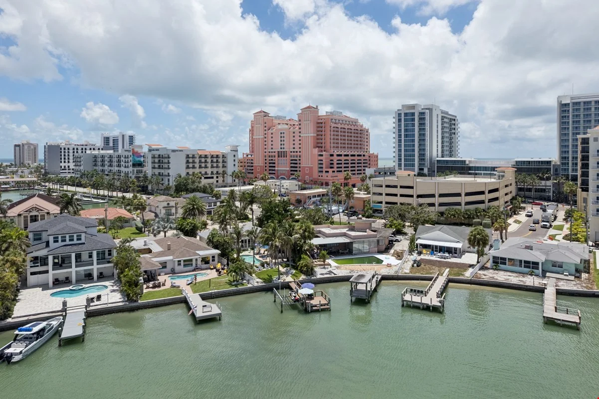 Airbnb - Clearwater Beach, FL — Sale in Clearwater, FL, photo 1 of 8