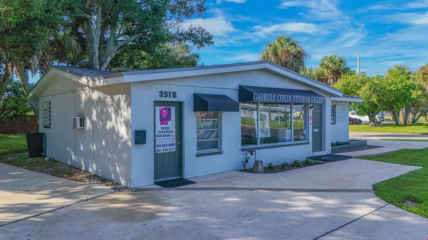 Downtown Free-Standing Retail/Office — Sale in Punta Gorda, FL, photo 3 of 8