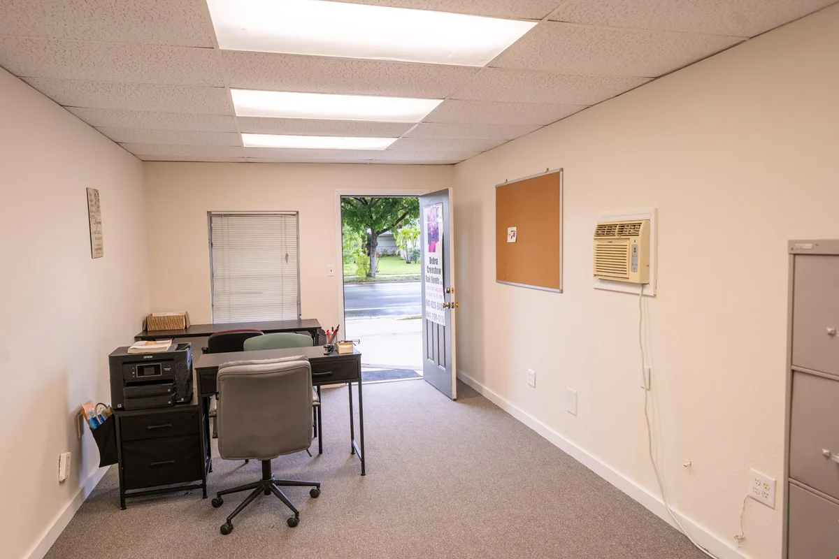 Downtown Free-Standing Retail/Office — Sale in Punta Gorda, FL, photo 6 of 8