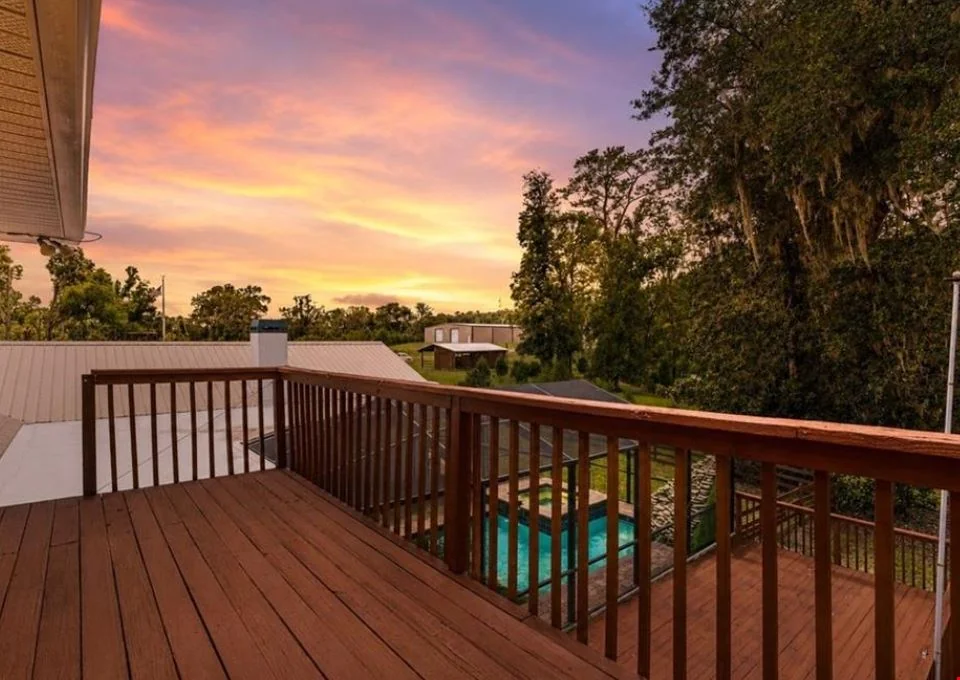 Brooksville Estate — Sale in Brooksville, FL, photo 6 of 8