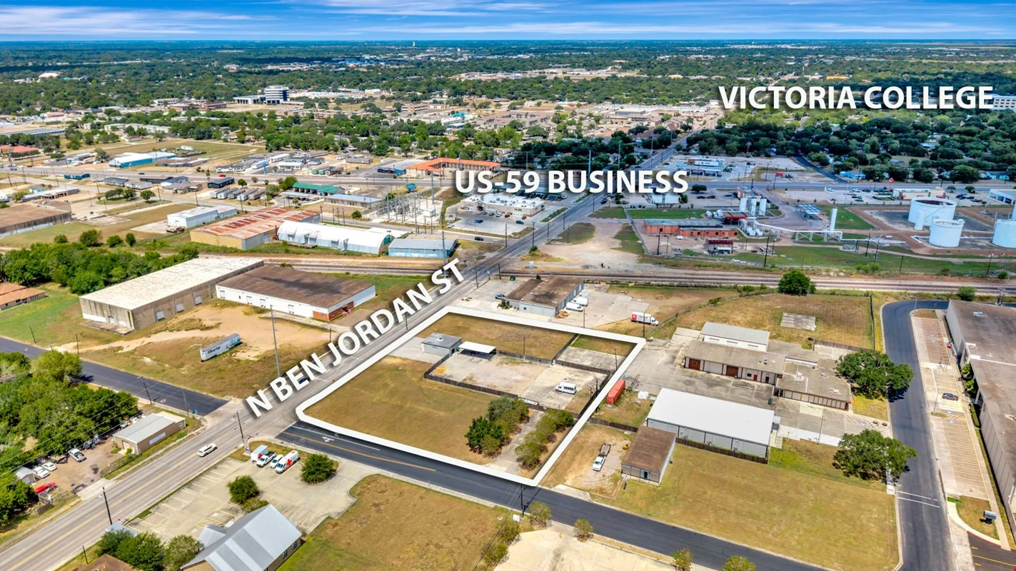 1508 Ben Jordan St., Victoria TX — Sale in Victoria, TX, photo 1 of 8