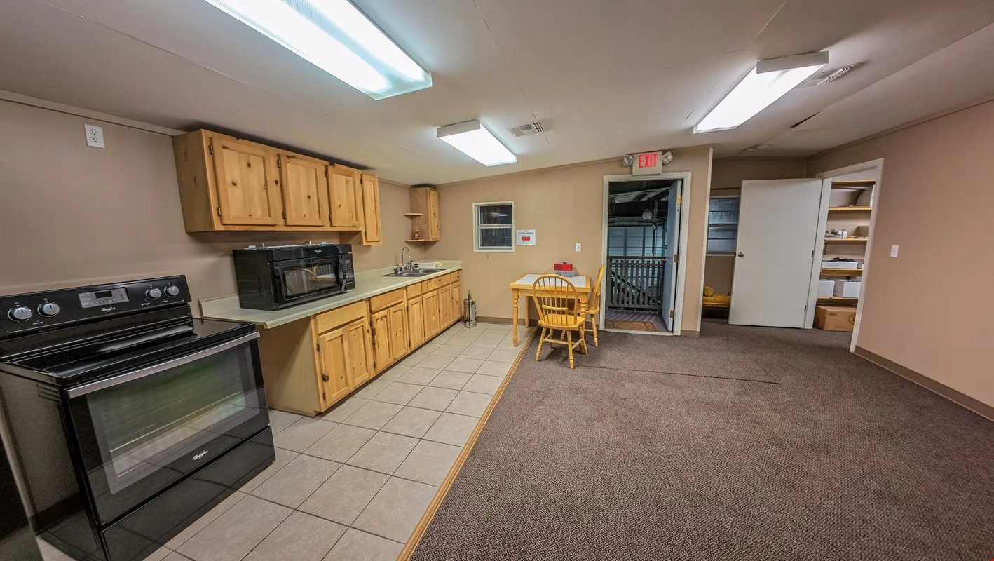 309 West Loop, El Campo TX 77437 — Sale in El Campo, TX, photo 4 of 8