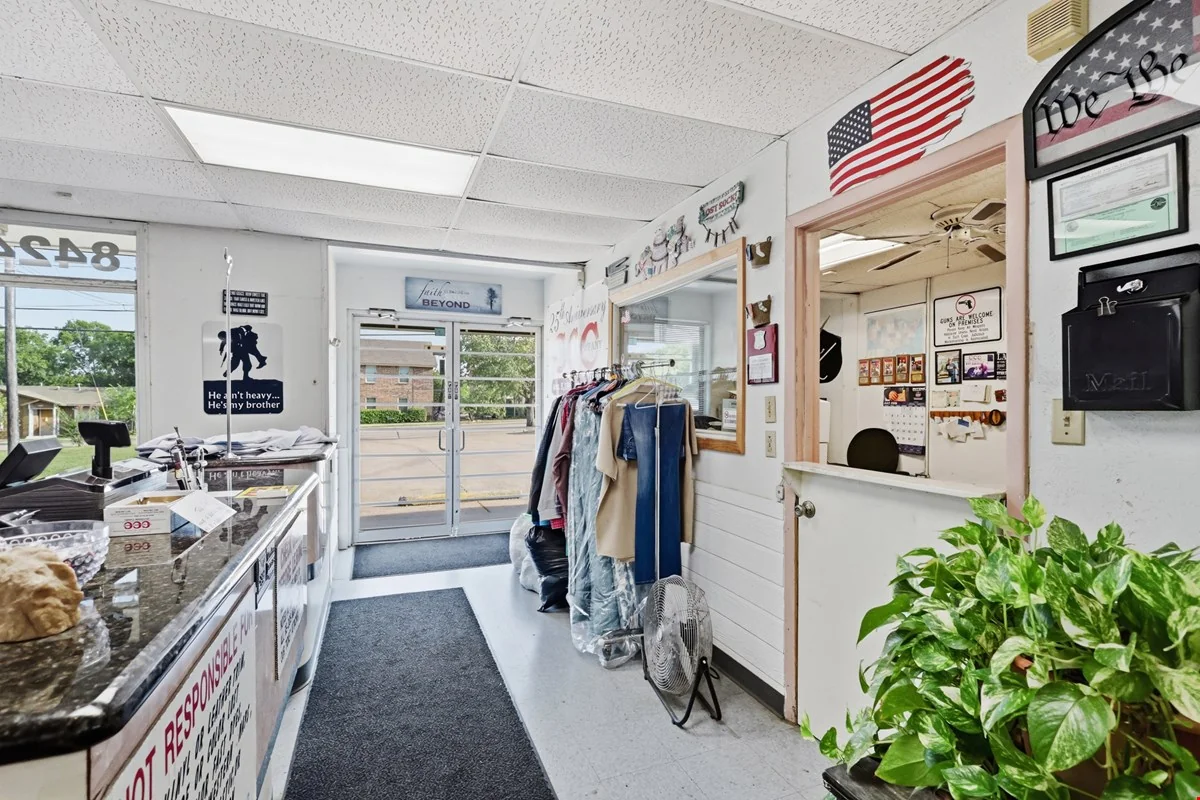 Dry Cleaning Business & Real Estate — Sale in Fort Worth, TX, photo 3 of 8