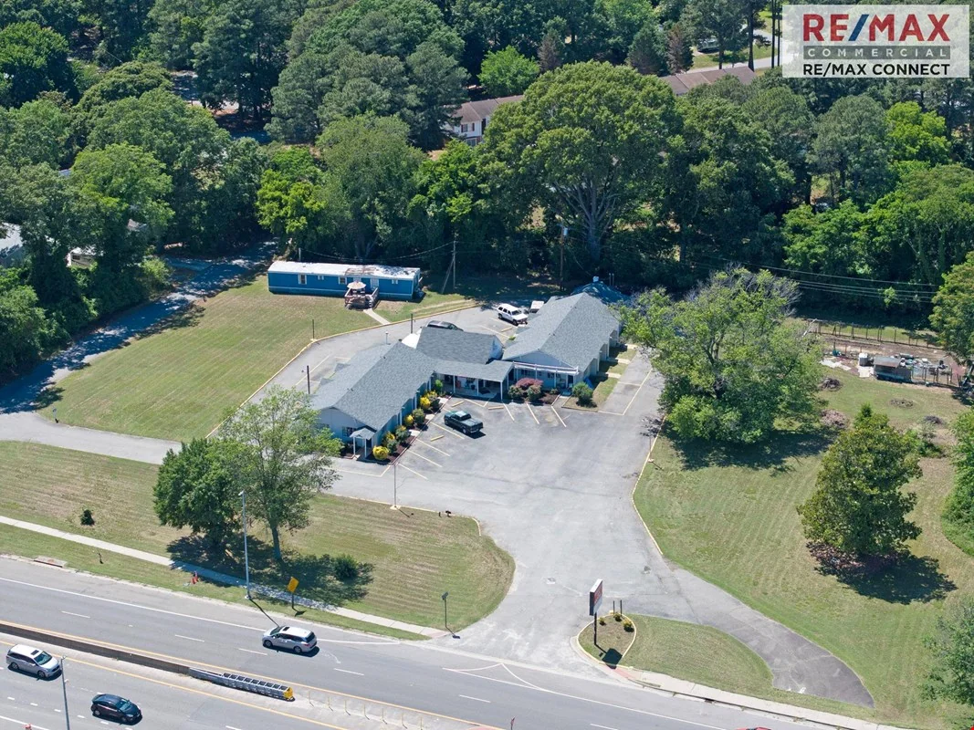 1408 George Washington Memorial Highway, Gloucester, VA — Sale in Gloucester Point, VA, photo 6 of 8
