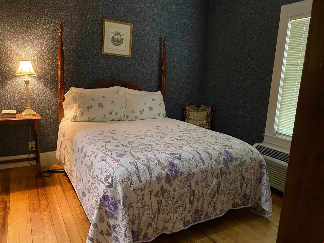 The Inn On The River - hospitality for sale in glen rose, TX