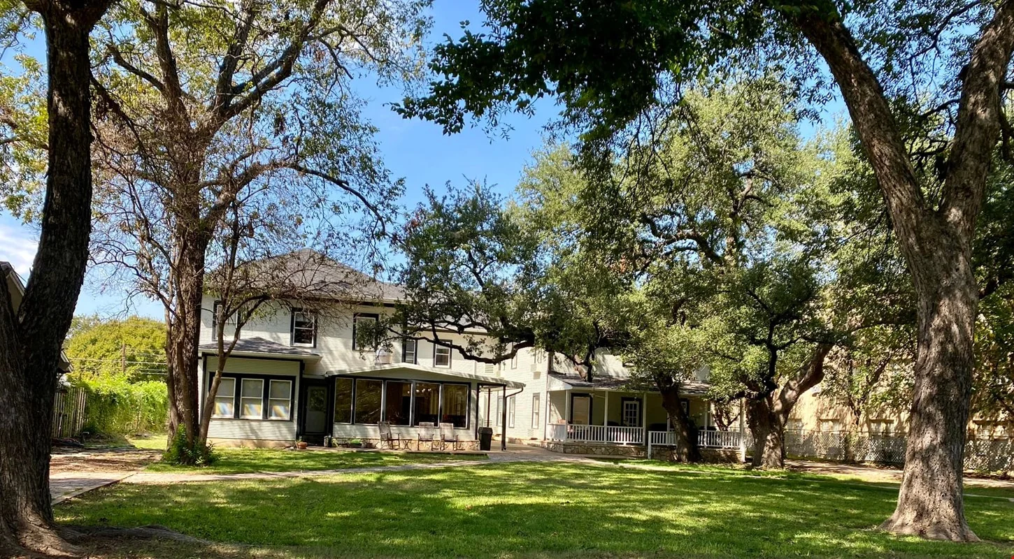 The Inn On The River — Sale in Glen Rose, TX, photo 3 of 8