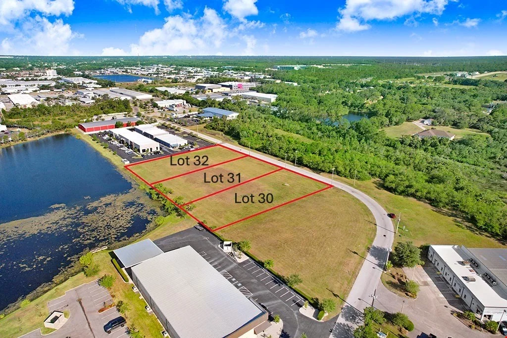 18326 Monroes Business Pk (Lot 31) — Sale in Tampa, FL, photo 1 of 7