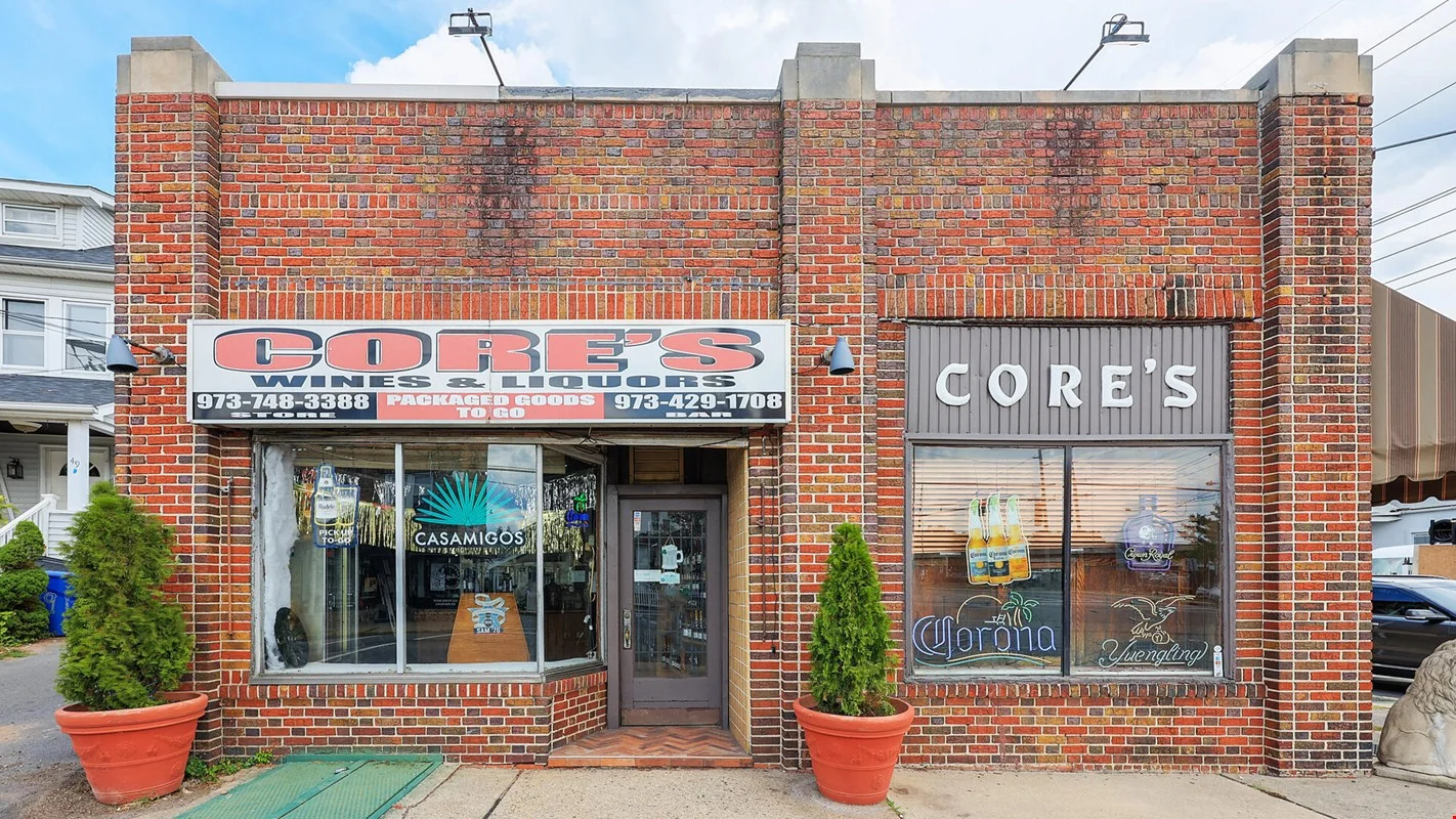 Broad Class C License, Liquor Store, and Bar — Sale in Bloomfield, NJ, photo 4 of 8