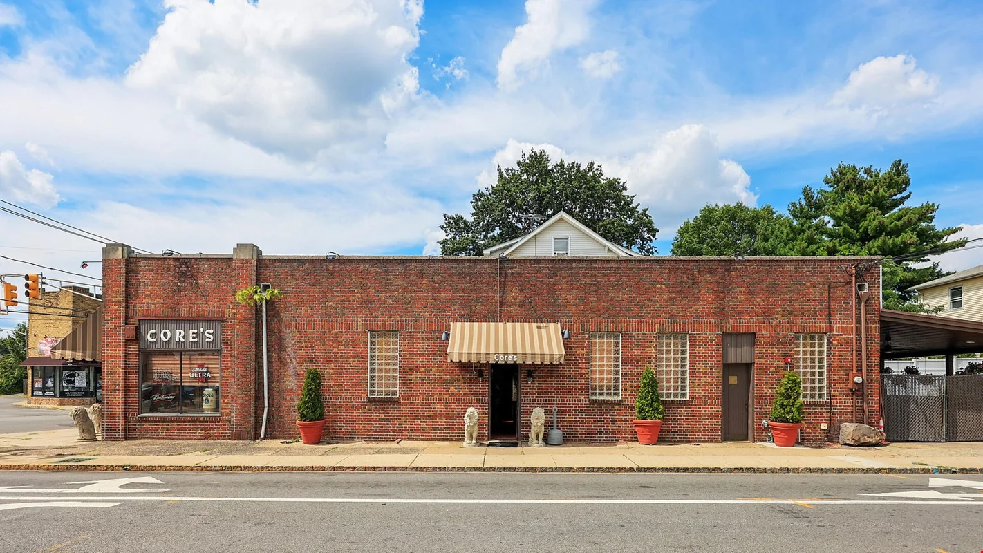 Broad Class C License, Liquor Store, and Bar — Sale in Bloomfield, NJ, photo 6 of 8