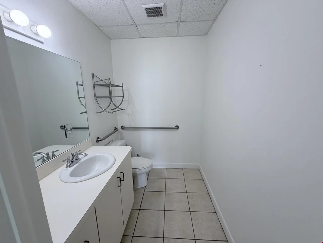 For Lease - Professional Office Space — Lease in Fort Myers, FL, photo 1 of 8