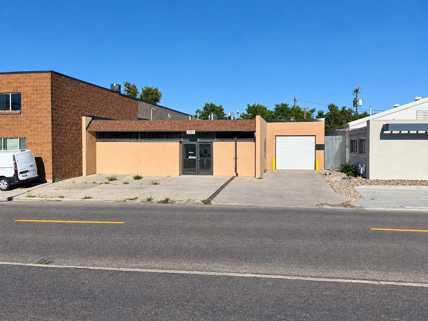 Central Industrial Warehouse/Office — Sale in Denver, CO, photo 1 of 1