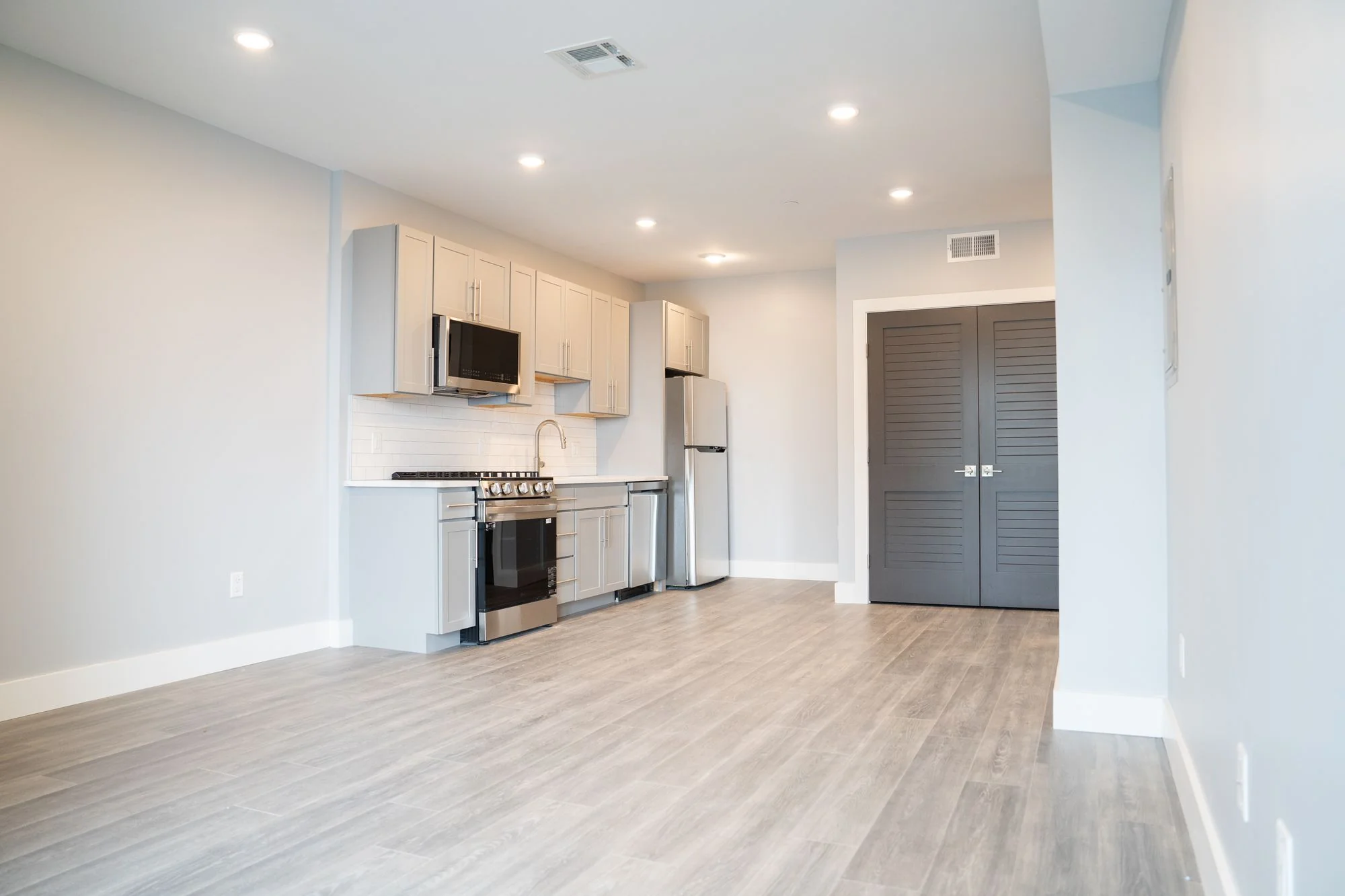 365 Western Avenue — Sale in Boston, MA, photo 6 of 8