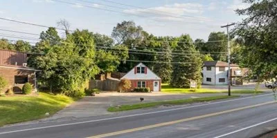 Waggin Master Kennel Facility — Sale in Vestal, NY, photo 2 of 8