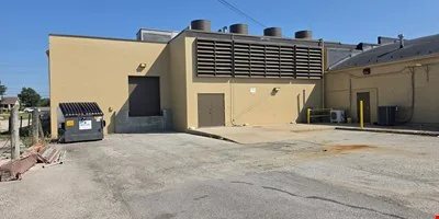 736 W Main St — Sale in Greensburg, IN, photo 5 of 8