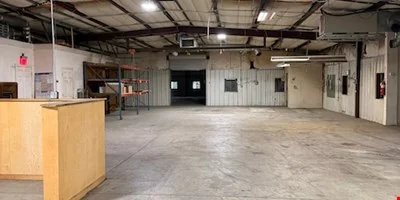 CLIMATE CONTROLLED WAREHOUSE IN LAWRENCEVILLE — Sale in Lawrenceville, GA, photo 2 of 8