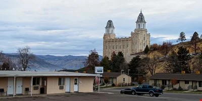 Temple View Lodge - Manti, UT — Sale in Manti, UT, photo 2 of 8