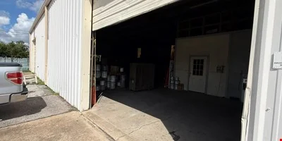 201 N 16th St, La Porte, TX 77571- 5,000 SF IND… — Sale in La Porte, TX, photo 8 of 8
