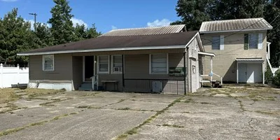 5 Unit LSU Apartment Building E Boyd Dr — Sale in Baton Rouge, LA, photo 3 of 8