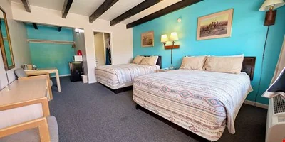 Apache Motel — Sale in Moab, UT, photo 2 of 8