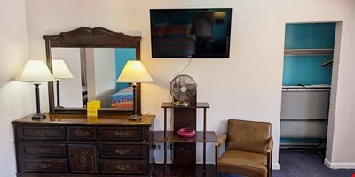 Apache Motel — Sale in Moab, UT, photo 8 of 8