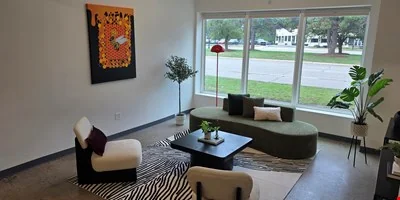 29222 Grand River — Sale in Farmington Hills, MI, photo 6 of 8