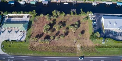 3657 Tamiami Trail — Sale in Punta Gorda, FL, photo 2 of 7