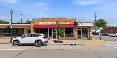 Butler Retail — Sale in Milwaukee, WI, photo 1 of 8