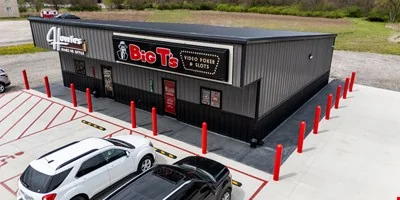 Big Ts - 2124 E Morton Ave, Jacksonville, IL — Sale in Jacksonville, IL, photo 2 of 8