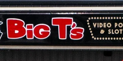 Big Ts - 2124 E Morton Ave, Jacksonville, IL — Sale in Jacksonville, IL, photo 5 of 8