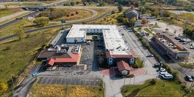 LaQuinta, Moline, IL — Sale in Moline, IL, photo 4 of 8