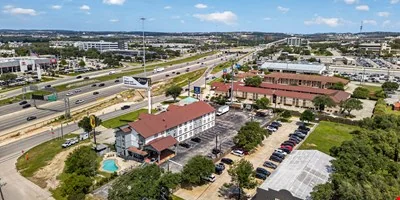 Super 8 Fiesta Texas San Antonio — Sale in San Antonio, TX, photo 2 of 8