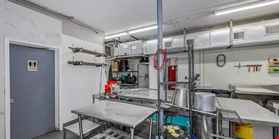 2,500SF Commercial Building in Safety Harbor — Sale in Safety Harbor, FL, photo 5 of 8