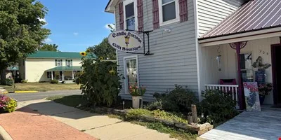Candle Cottage – Turnkey Gift Shop & Business… — Sale in Crystal, MI, photo 2 of 8