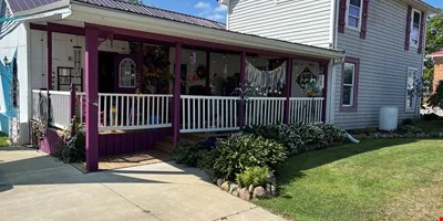 Candle Cottage – Turnkey Gift Shop & Business… — Sale in Crystal, MI, photo 6 of 8