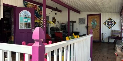Candle Cottage – Turnkey Gift Shop & Business… — Sale in Crystal, MI, photo 7 of 8